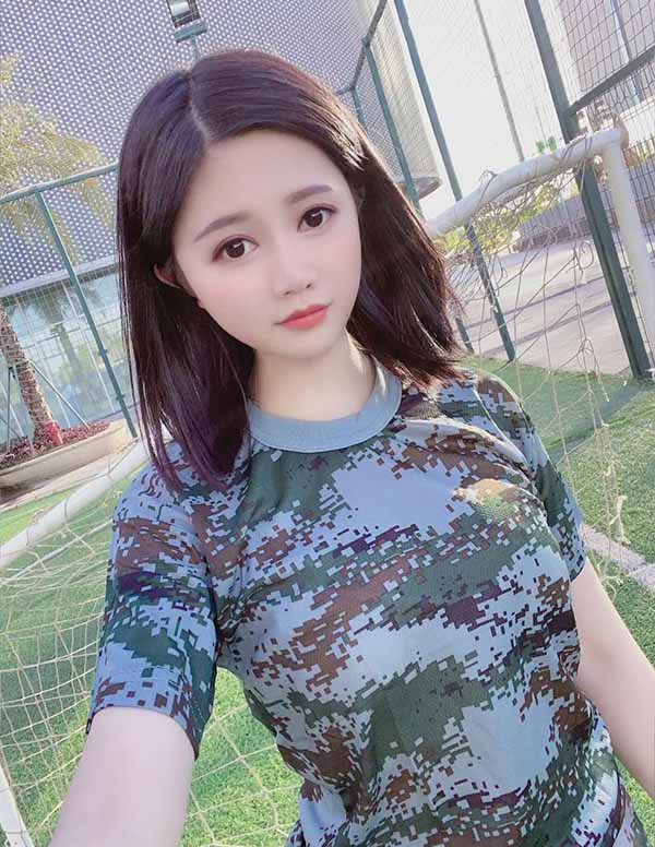 波士顿外围女大学生